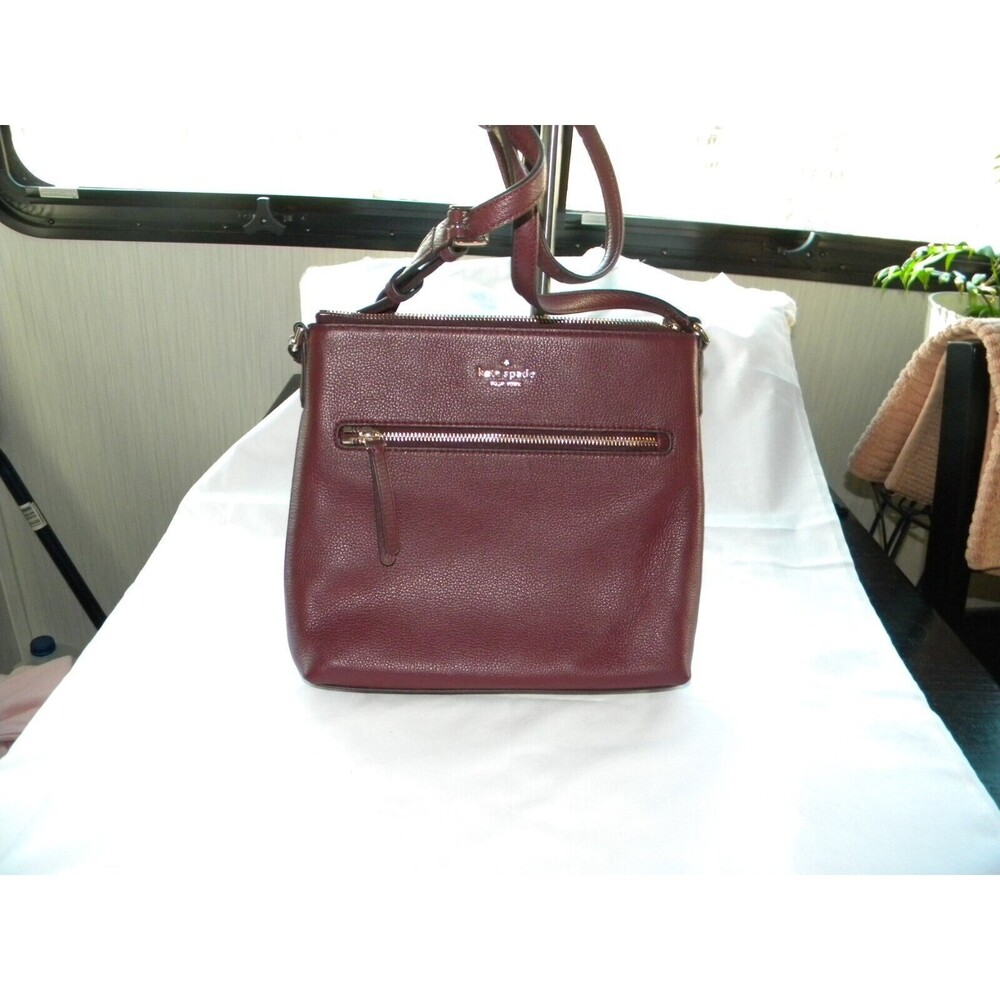 Kate Spade Jackson Zip Crossbody Burgandy Pebbled Leather Gold Tone Hardware